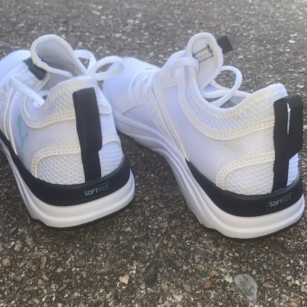 NEW✨’Starla 2’ Puma Sneakers - Size 9M Women - Picture 5 of 6